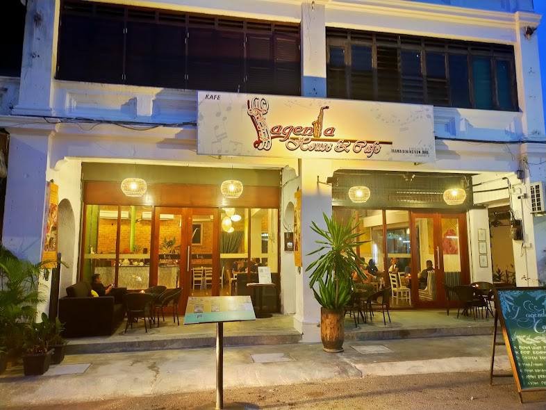 Lagenda House & Cafe 